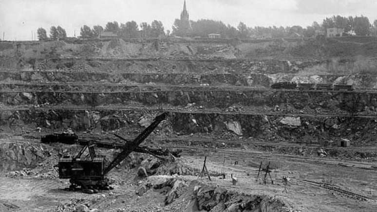 No auge, a mina Jeffrey fornecia cerca de metade da demanda mundial do pol&ecirc;mico mineral