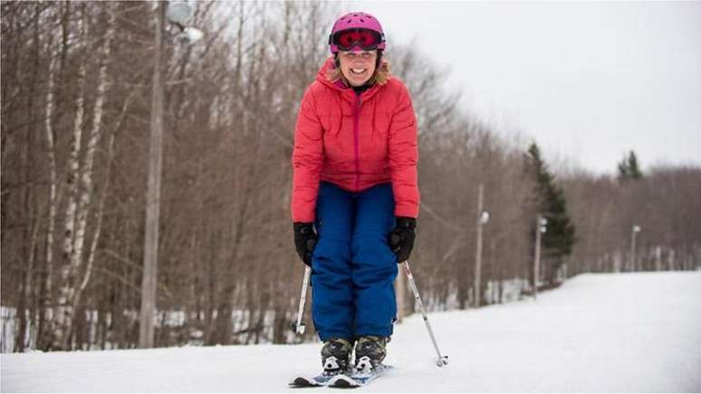 Maryse Gingras é responsável pelo desenvolvimento sustentável na estação de esqui, que emprega de estudantes a aposentados