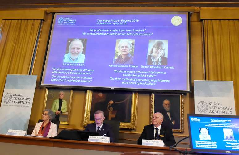 Academia do Nobel divulga os ganhadores do prêmio de Física de 2018, em Estocolmo, na Suécia Hanna Franzen/TT News Agency/via Reuters