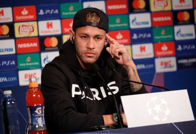 Neymar brincou com o fato de não dominar a língua francesa (Foto: Reprodução)