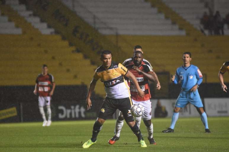 Criciúma 0x0 Oeste (Foto: Divulgação/Criciúma)