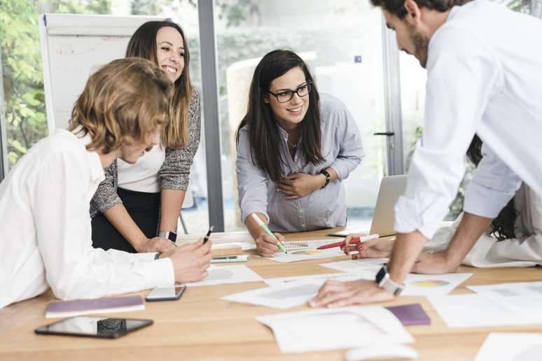 Mulheres italianas precisam trabalhar mais que os homens para ter a mesma renda