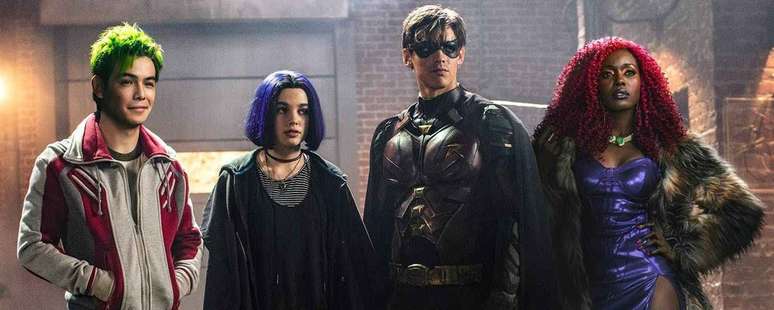 Críticas para Titans - AdoroCinema