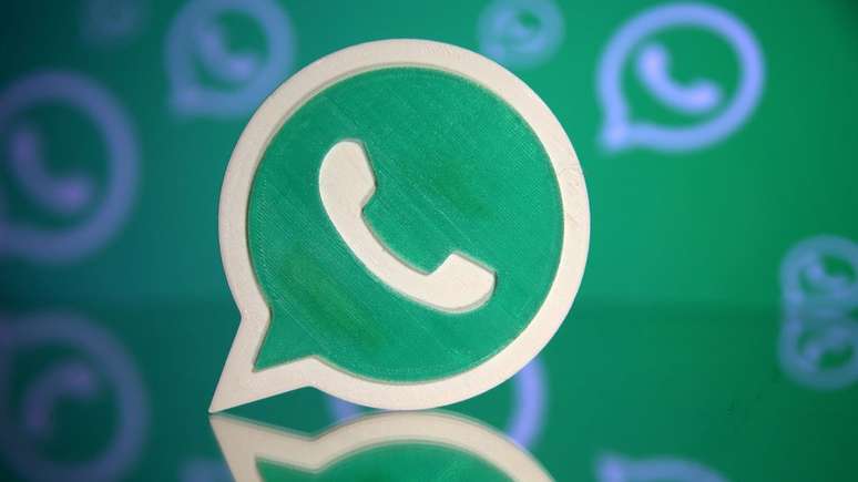 Para especialista, pessoas tendem a confiar mais em informação de WhatsApp repassada em grupos privados porque vem de pessoas confiáveis