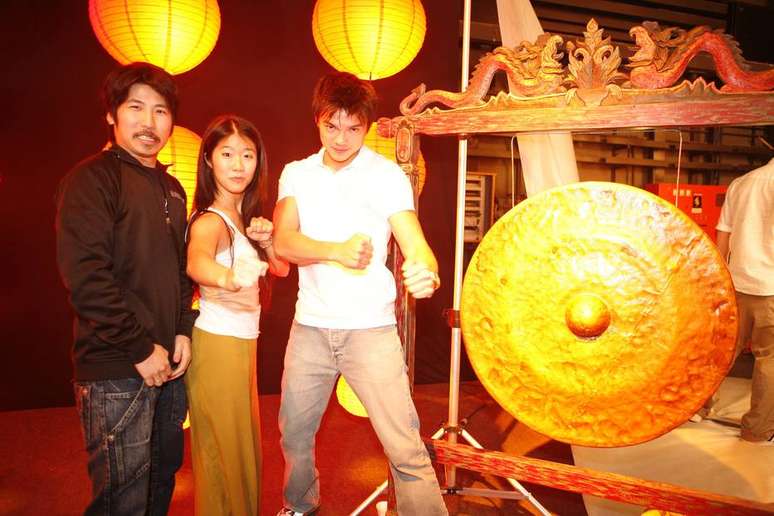 Jui Huang (&agrave; direita) ao lado de Anderson Lau e Luciana Mizuntani em 'Neg&oacute;cio da China'. &nbsp;