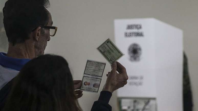 Ideia de 'voto útil' ou 'voto no menos pior' deve continuar sendo uma constante no segundo turno