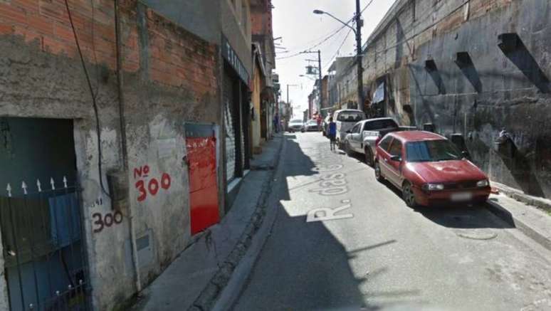 Corpo foi encontrado durante a madrugada na Rua das Goiabeiras, em Paraisópolis
