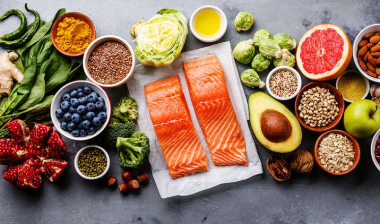 Os principais alimentos da dieta Low Carb são os legumes, verduras, frutas, peixes e carnes magras em geral 