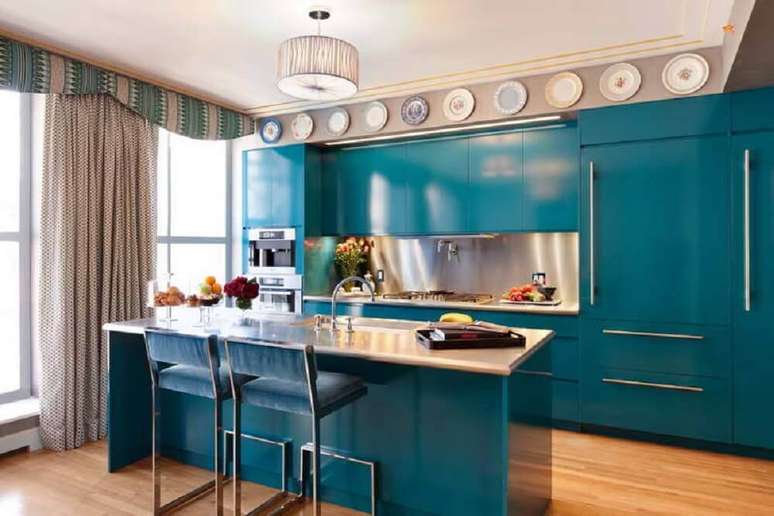 61. As cores de armário de cozinha planejado escolhidas podem fazer toda a diferença na decoração da casa – Foto: Homebnc