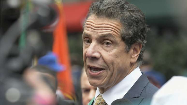 O governador de Nova York, Andrew Cuomo, disse que existiam v&aacute;rias irregularidades em rela&ccedil;&atilde;o &agrave; limusine