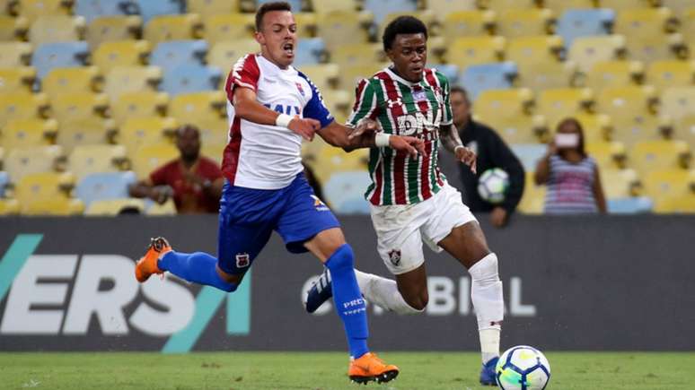 Atacante foi uma boa opção de velocidade (Foto: LUCAS MERÇON / FLUMINENSE F.C.)