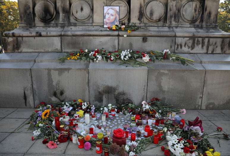 Homenagens a jornalista búlgara Viktoria Marinova, em Ruse, na Bulgária 09/10/2018 REUTERS/Stoyan Nenov 