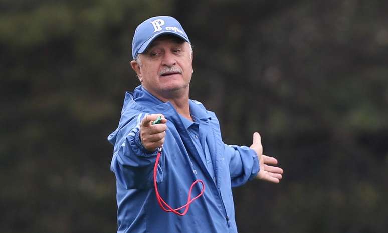 Felipão comanda treino na Academia de Futebol (Foto: Cesar Greco/Ag Palmeiras/Divulgação)