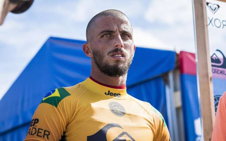 Filipinho foi derrotado na terceira fase da etapa de Hossegor no WCT (WSL/DAMIEN POULLENOT)