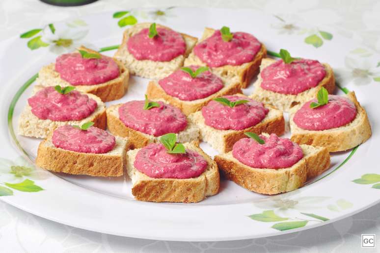 Canapés de beterraba