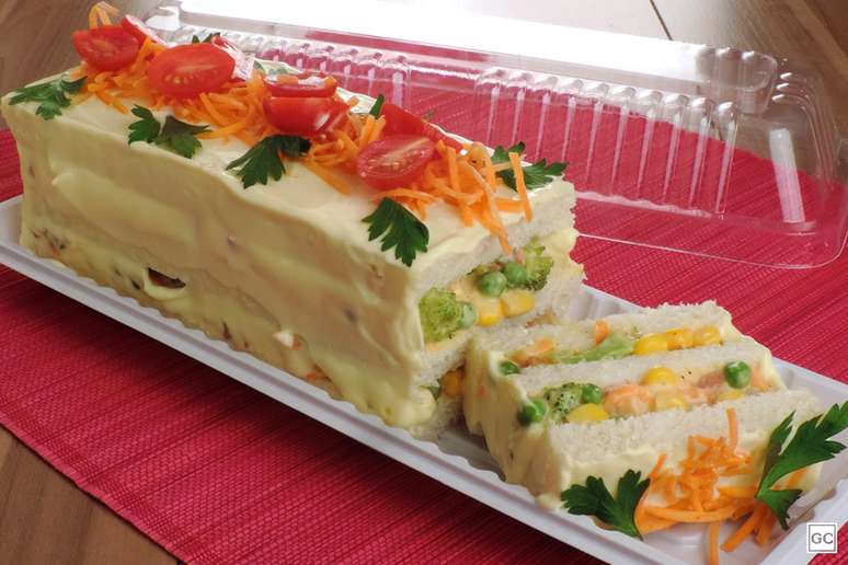 Torta fria de legumes e bacon