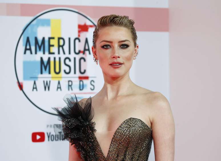 Amber Heard durante o American Music Awards, em 2018
