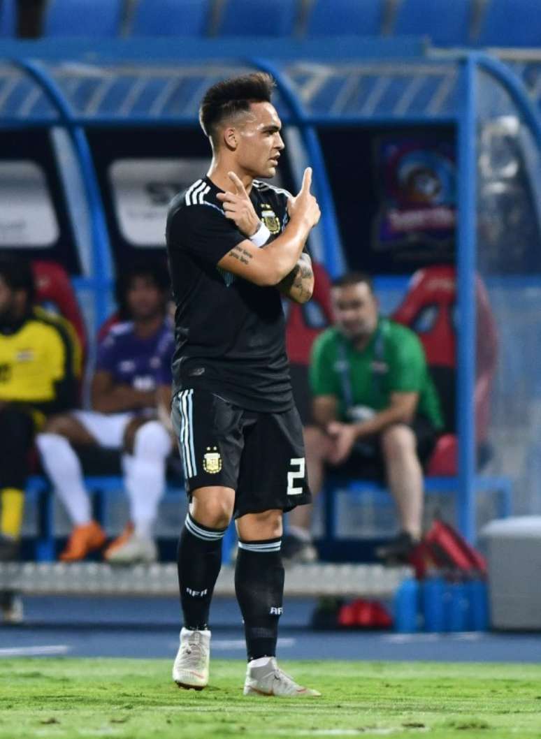 Lautaro Martínez comemora gol da Argentina 
 11/10/2018     REUTERS/Waleed Ali 