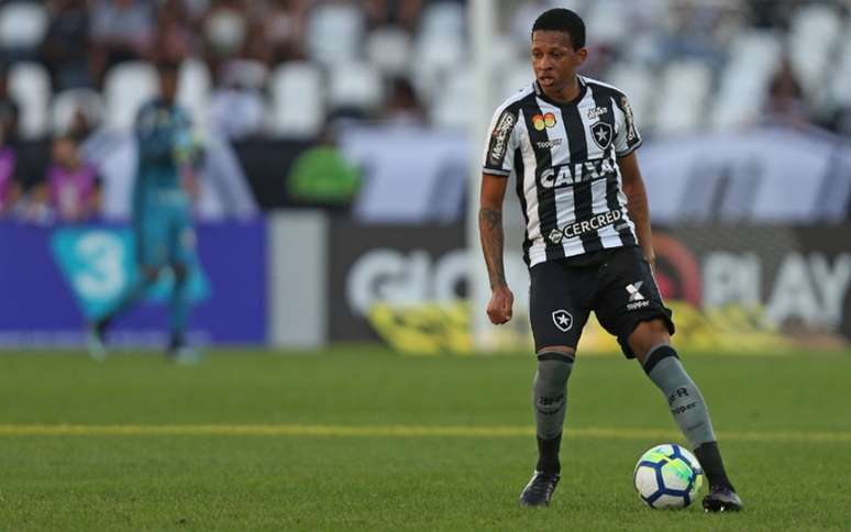 Bochecha vem sendo titular na equipe de Zé Ricardo (Foto: Vitor Silva/SSPress/Botafogo)