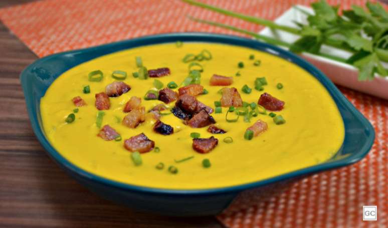 3. Creme de abóbora com bacon 