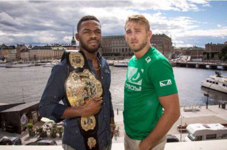 Jon Jones e Alexander Gustafsson vão reeditar duelo que aconteceu em 2013 (FOTO: Divulgação/UFC)