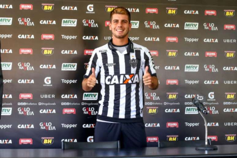 Tomás tem mais chances por fazer uma função de auxílio ao meio de campo do Galo- Divulgação Atlético-MG