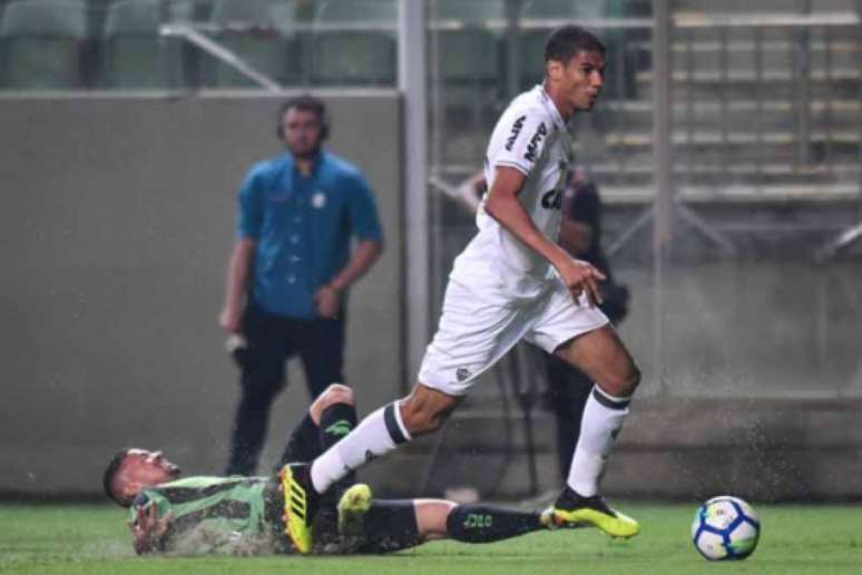 No turno. América-MG 1 x 3 Atlético-MG.7/6