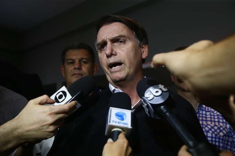 "Não iria debater com Lula de jeito nenhum", diz o candidato Jair Bolsonaro (PSL)