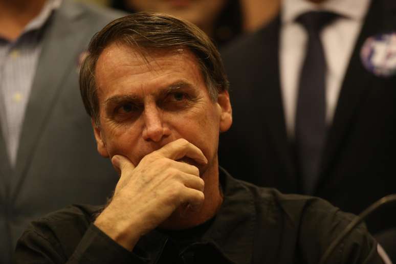 Bolsonaro afirmou que 'somos escravos da Constituição'