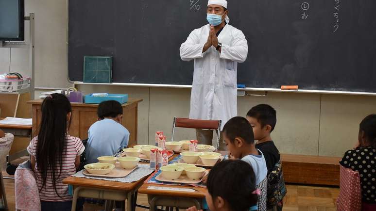 Ao contrário do Brasil, mais da metade dos docentes nos últimos anos do ensino fundamental japonês é formada por homens