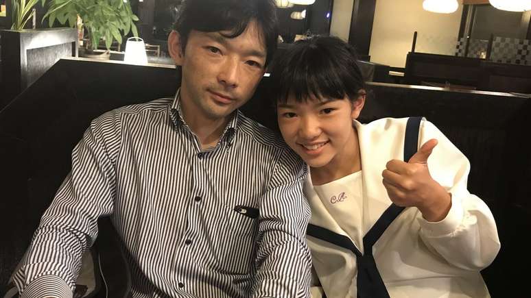 O empresário Paulo Hirano fez questão que sua filha, Lisa, estudasse na rede pública do Japão
