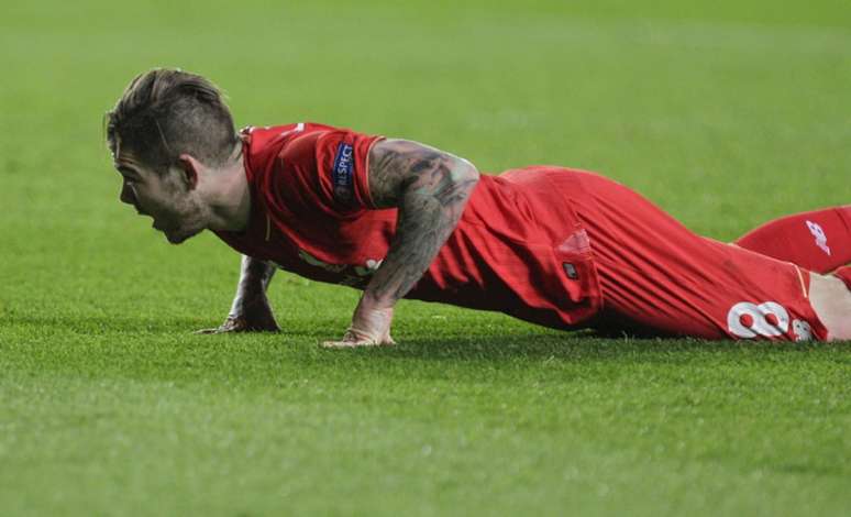 Moreno perdeu espaço com crescimento de Robertson e não vem sendo utilizado (Foto: Jose Jordan / AFP)