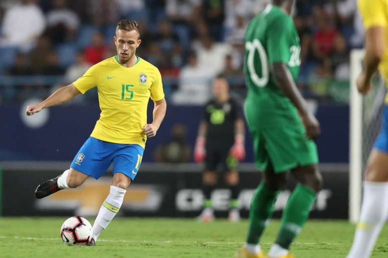 Arthur entrou no decorrer da partida contra a Arábia Saudita (Foto: Lucas Figueiredo/CBF)