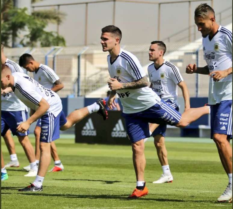 O treinamento da Argentina nesta segunda-feira (Foto: Reprodução)