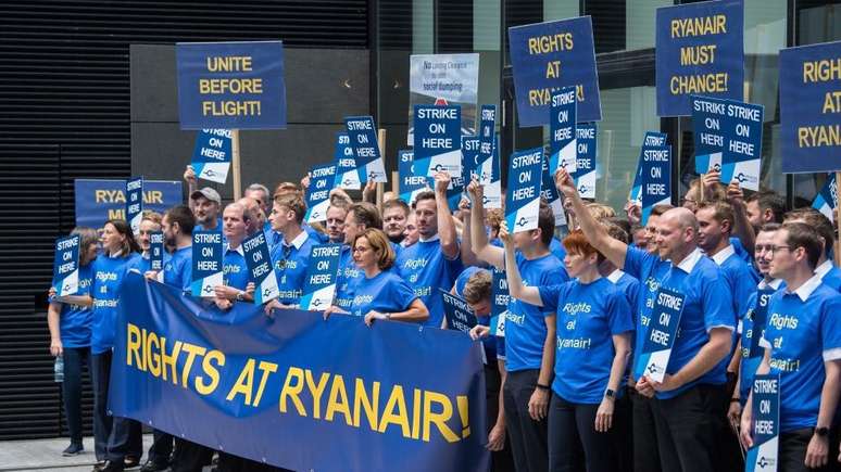 Greves foram responsáveis pelo cancelamento de milhares de voos da Ryanair nos últimos meses