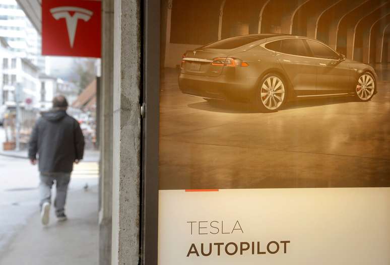 Anúncio do piloto automático da Tesla em Zurique, Suíça
28/05/2018 REUTERS/Arnd Wiegmann