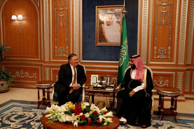 Pompeo em reuni&atilde;o com pr&iacute;ncipe saudita Salman em Riad
 16/10/2018    REUTERS/Leah Millis