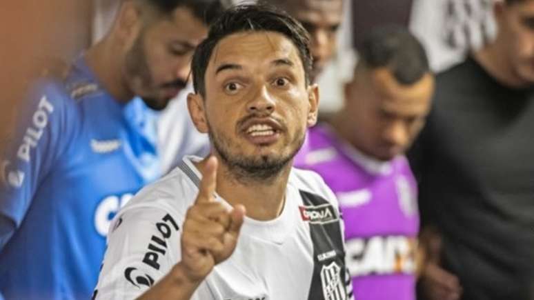 Tiago Real exalta volta de confiança da equipe (Foto: Divulgação/Ponte Preta)