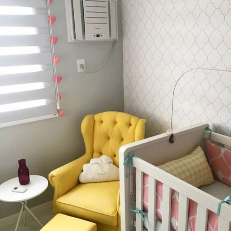 5. Cortina de coração de feltro em quarto de bebê. Foto de Retalhos Ateliê