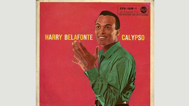 O álbum Calypso, de Harry Belafonte, foi o primeiro LP a vender um milhão de cópias nos EUA - ele tem origens jamaicanas e da Martinica, não de Trinidad (Crédito: RCA)