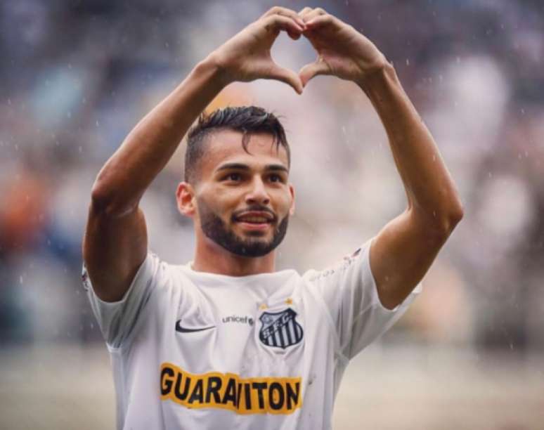 Santos pode tentar repatriar Thiago Maia em 2019 (Foto: Reprodução/ Instagram)