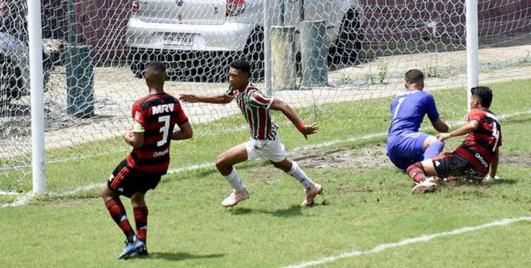 Wallace marcou contra o Flamengo na semifinal do Campeonato Carioca (Foto: MAILSON SANTANA/FLUMINENSE FC)