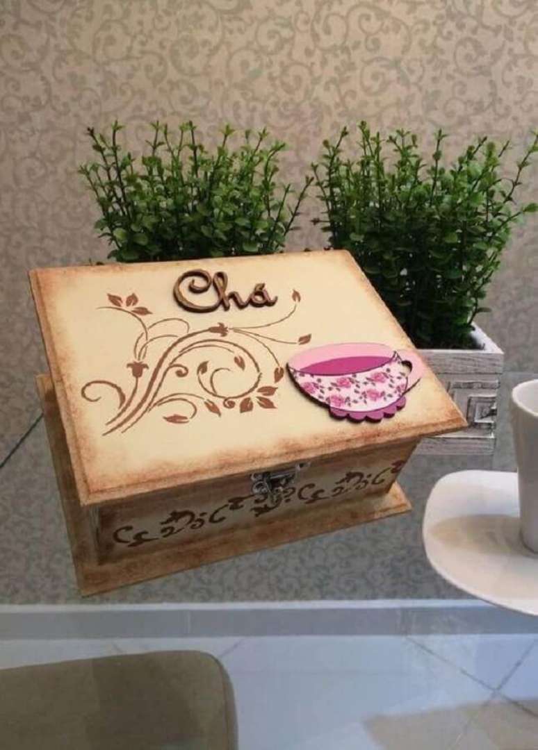 3. Linda caixa de MDF decorada e personalizada para guardar chá – Foto: Dekoration stile