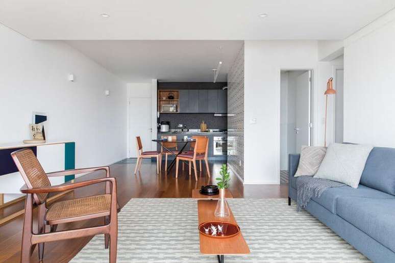 9. Siga nossas dicas de como limpar piso laminado e tenha um piso t&atilde;o lindo quanto esse do projeto de In&aacute; Arquitetura