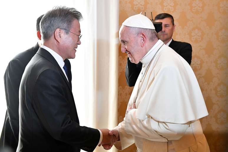 Papa Francisco se encontra com presidente da Coreia do Sul, Moon Jae-in, no Vaticano 18/10/2018  Alessandro Di Meo/ Pool via Reuters 