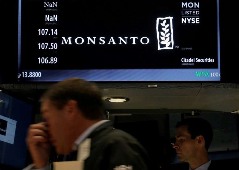 Cotações da Monsanto na Bolsa de Nova York, Estados Unidos
25/08/2016 REUTERS/Brendan McDermid/File Photo