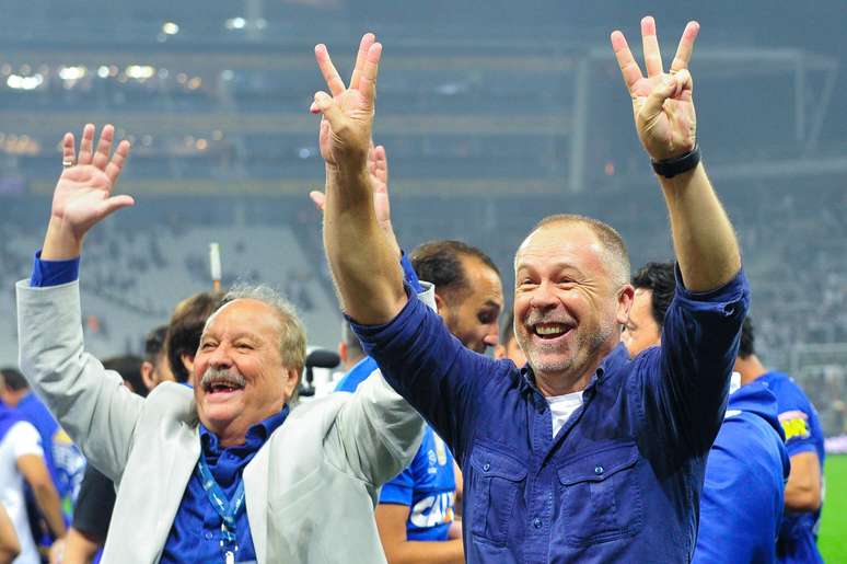 Mano Menezes foi bicampeão da Copa do Brasil pelo Cruzeiro