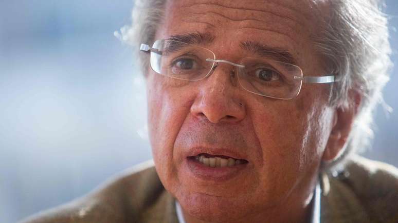 Paulo Guedes será ministro de um super-ministério da Economia, caso Bolsonaro seja eleito