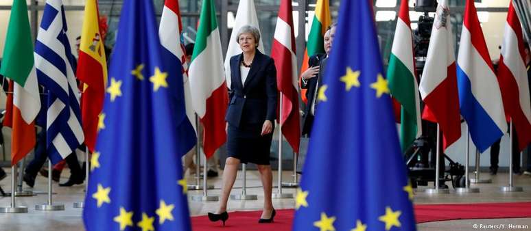 Theresa May, primeira-ministra britânica, esteve em Bruxelas para a cúpula da União Europeia sobre o Brexit