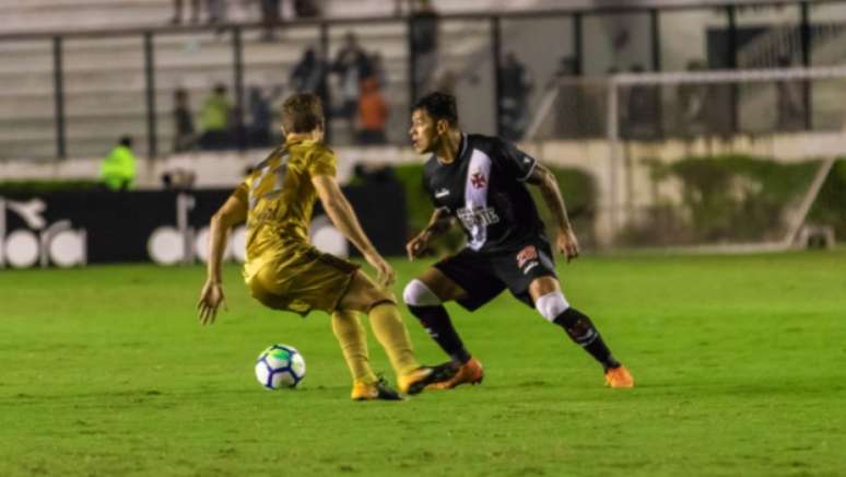 Sport e Vasco se enfrentam neste sábado na Ilha do Retiro. Confira a galeria de fotos